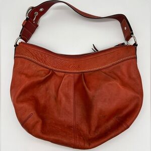 Coral/ Burnt Orange Vintage Coach Women's Leather Purse